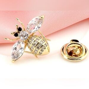 Elegant Gold Bee Brooch